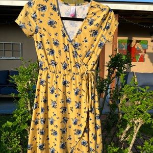 SMALL, YELLOW, FLORAL DRESS